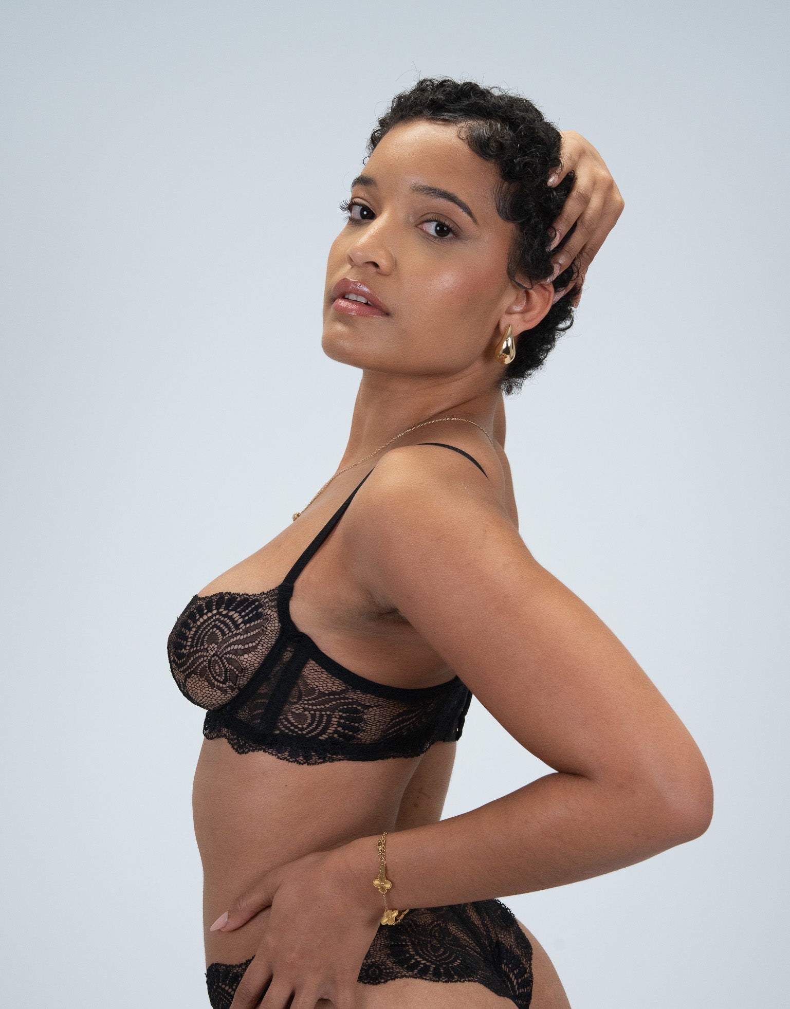 BELLISSIME BLACK BASKET