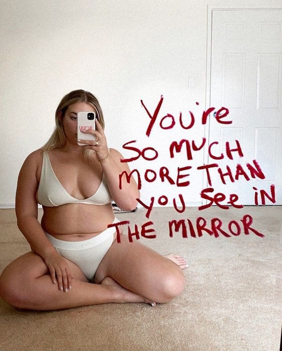 BODY POSITIV-ONS : CHANGE-ONS LES NORMES ET ÉLEV-ONS LES STANDARDS