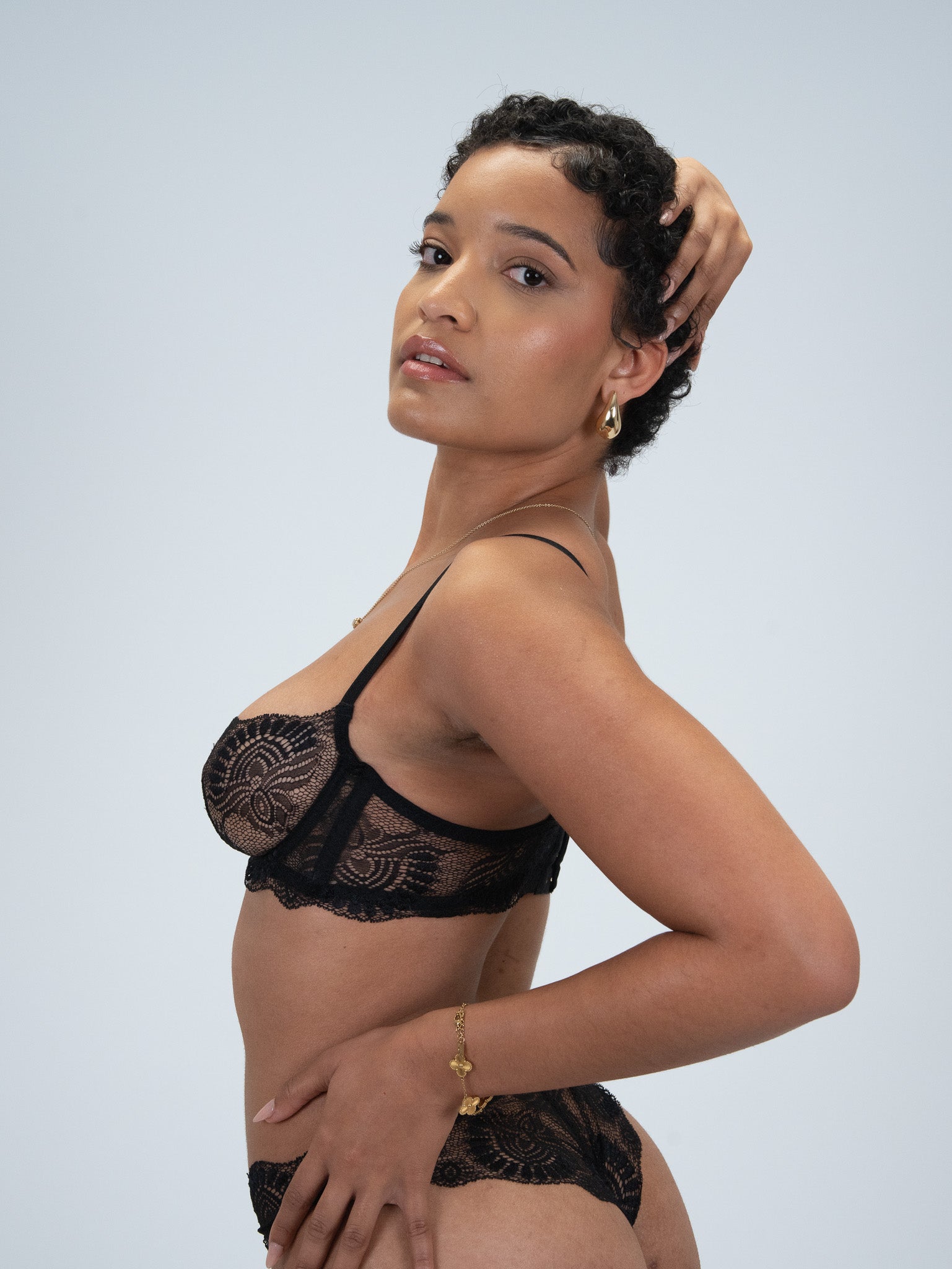 BELLISSIME BLACK BASKET